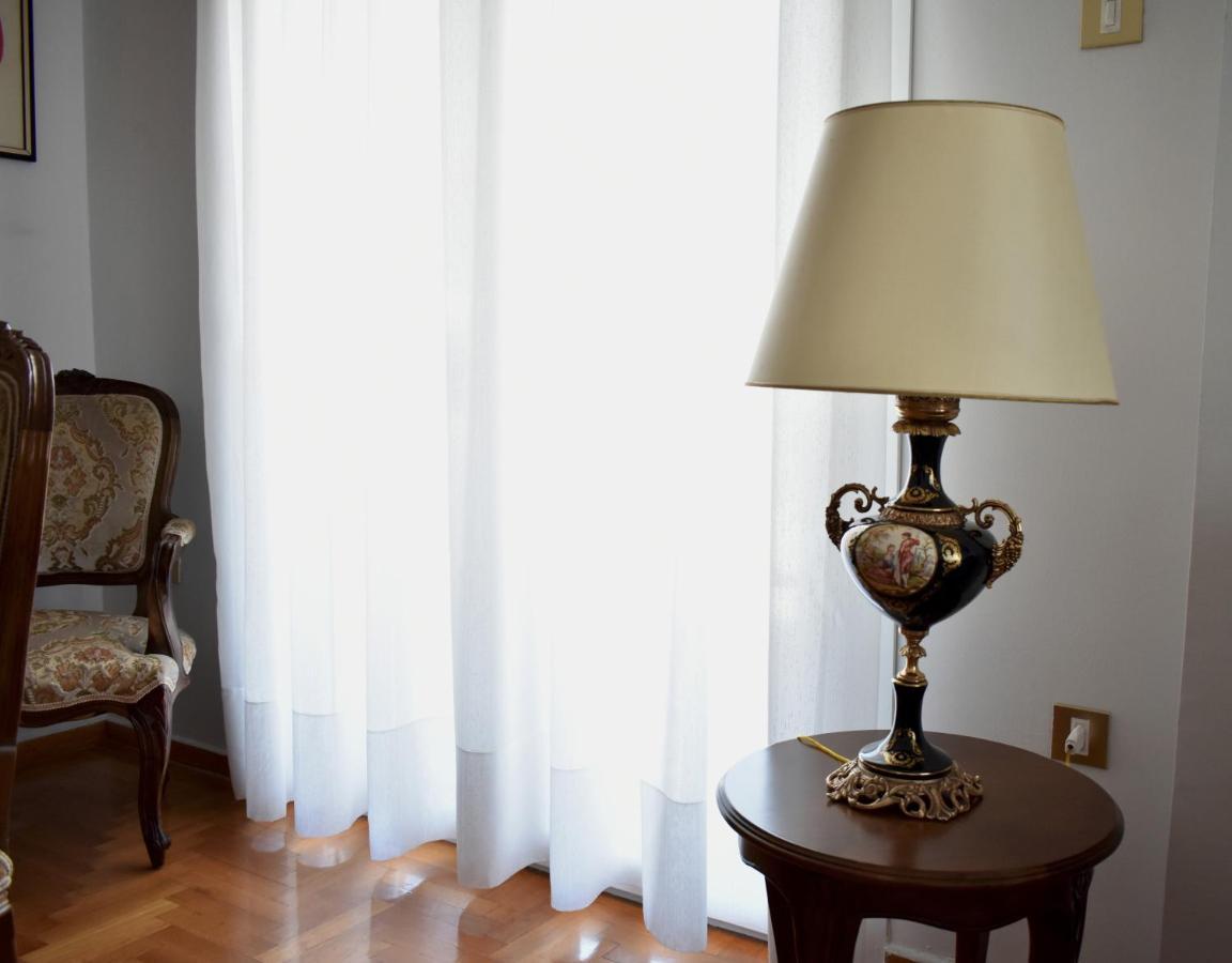 Κεντρικό Και Ευρύχωρο Οροφοδιαμέρισμα Kastoria Ngoại thất bức ảnh